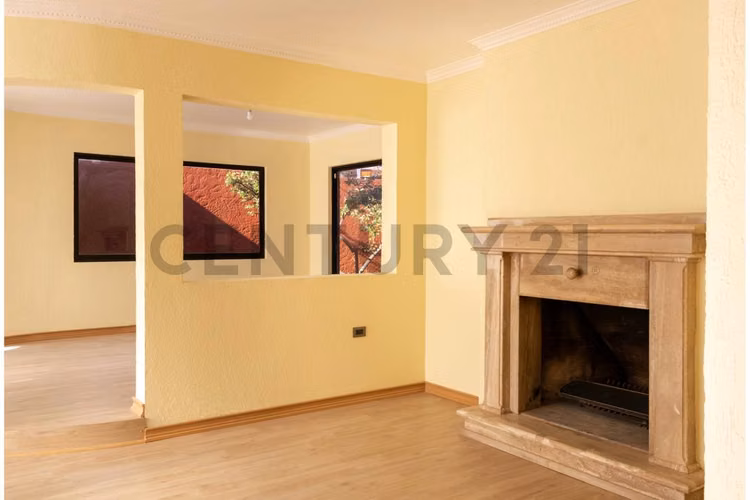 Vendo casa espaciosa en sector San Joaquín