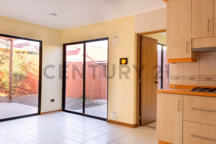 Vendo casa espaciosa en sector San Joaquín