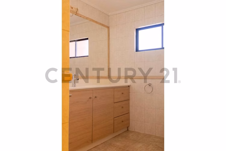 Vendo casa espaciosa en sector San Joaquín