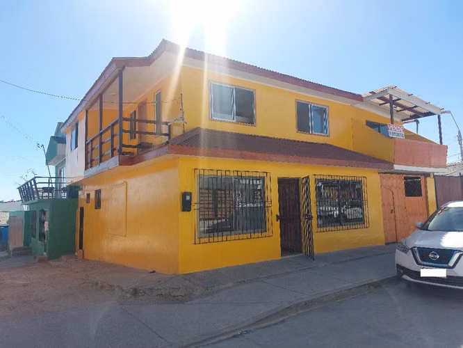 Gran Oportunidad de casa remodelada en Tongoy a pasos de la Playa