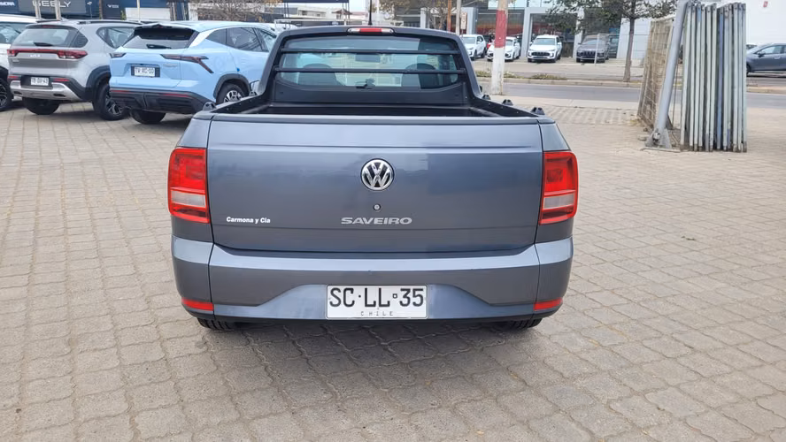 VOLKSWAGEN SAVEIRO 1.6 MT MEC AÑO 2022 - Imagen 3