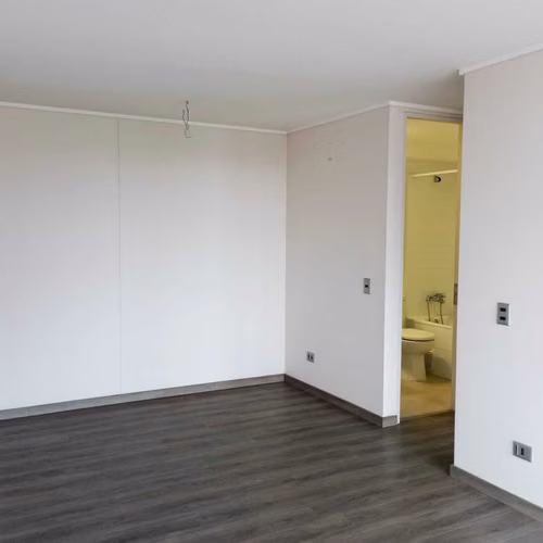 Vende Amplio y Moderno Dpto. en Concepción (152698) - Imagen 11