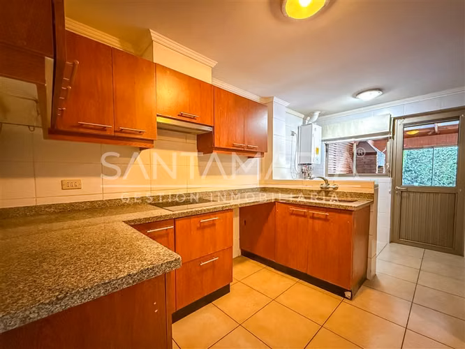 Casa en venta de 5 dorm. en El Venado, San Pedro de la Paz