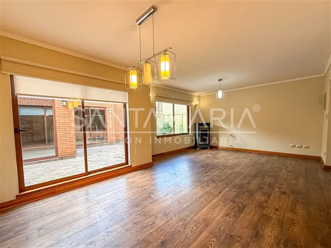 Casa en venta de 4 dorm en Las Monjas Lomas de San Sebastian