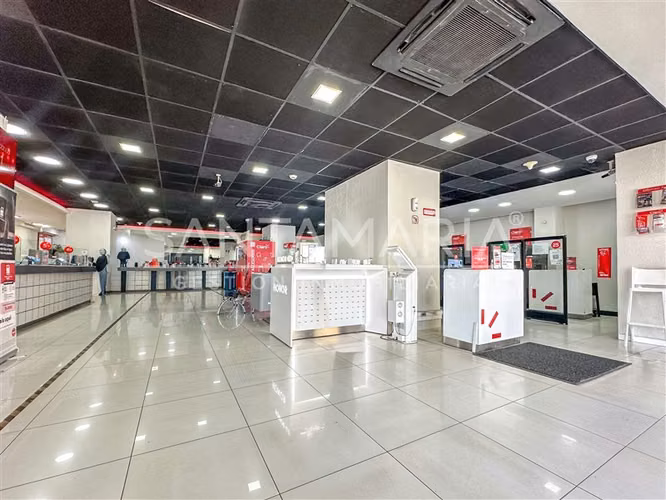 Local Comercial en arriendo en Freire, Concepción Centro