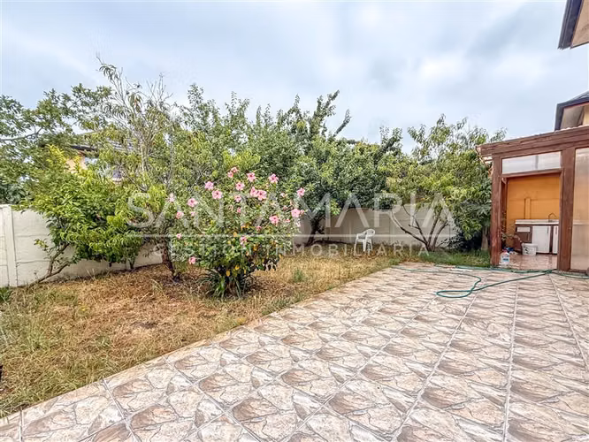 Casa en venta de 3 dorm. en San Pedro del Valle