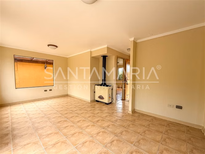 Casa en venta de 3 dorm. en San Pedro del Valle