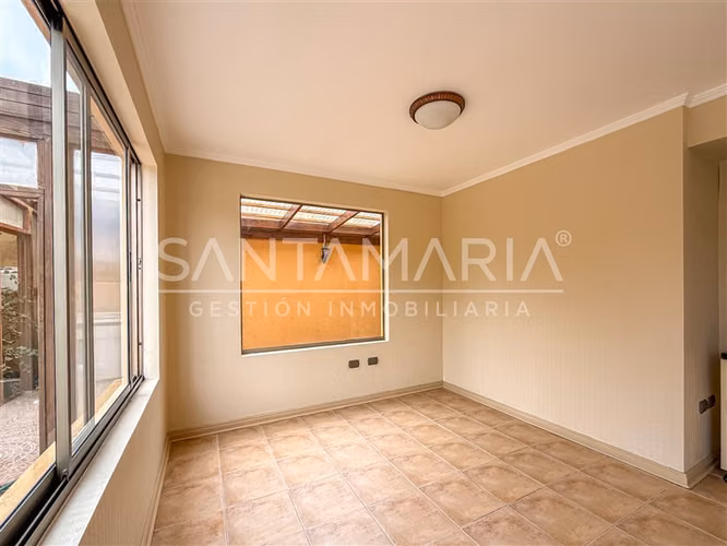 Casa en venta de 3 dorm. en San Pedro del Valle