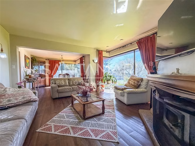 Casa en venta de 5 dormitorios en Penco