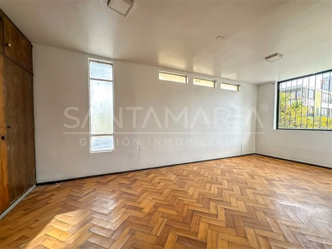 Amplia oficina en arriendo en Ohiggins, Concepción