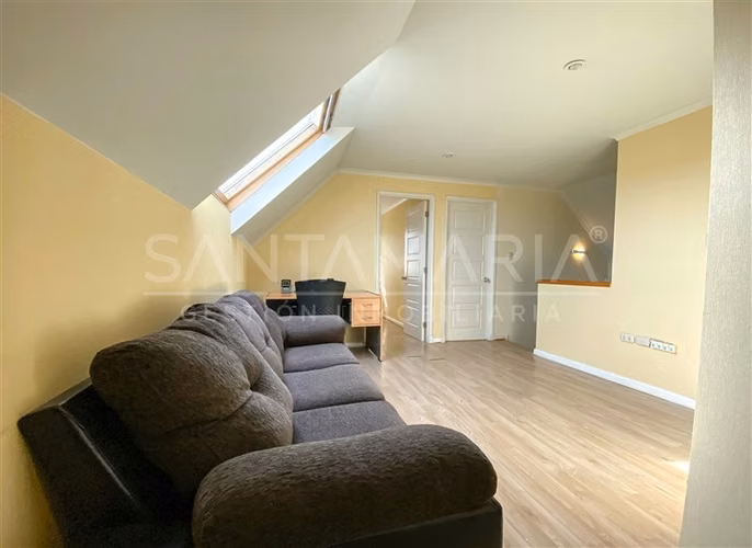 Casa en venta de 4 dorm. en San Pedro de la Paz