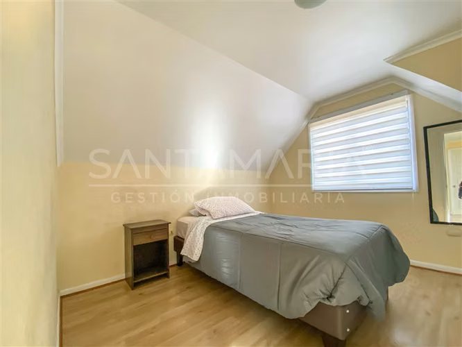 Casa en venta de 4 dorm. en San Pedro de la Paz