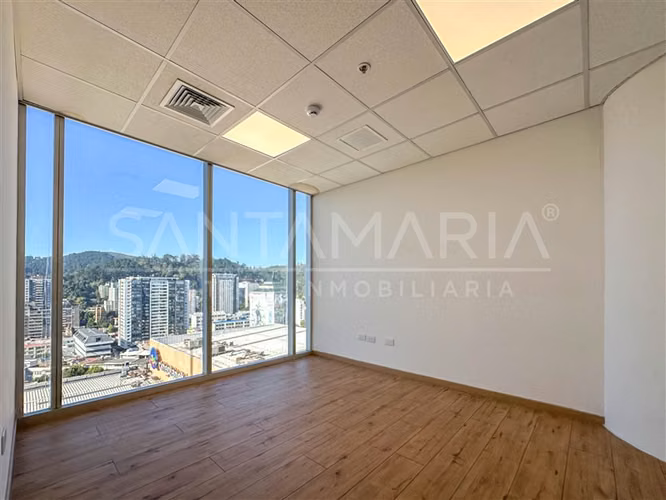 ARRIENDO Oficina ubicada en Barros Arana, Concepción.