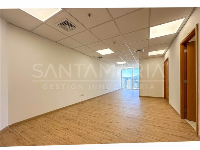 ARRIENDO Oficina ubicada en Barros Arana, Concepción.