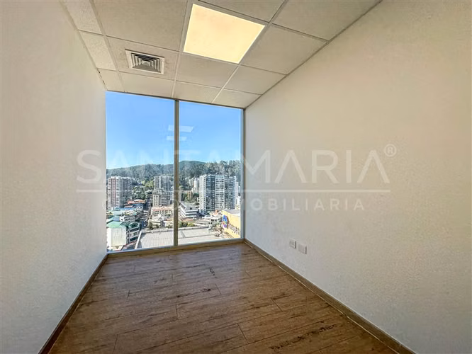 ARRIENDO Oficina ubicada en Barros Arana, Concepción Centro