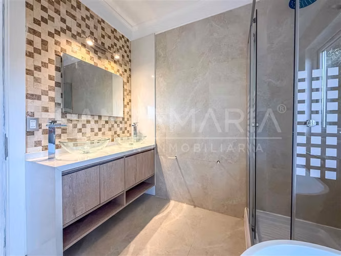 Casa en venta de 5 dorm en El LLano, Camino a Santa Juana