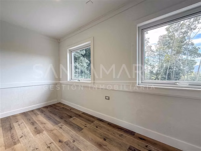 Casa en venta de 5 dorm en El LLano, Camino a Santa Juana