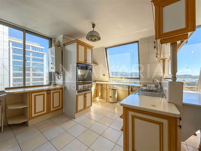 Venta Dpto. Penthouse 4 dorm en Cochrane, Concepción Centro