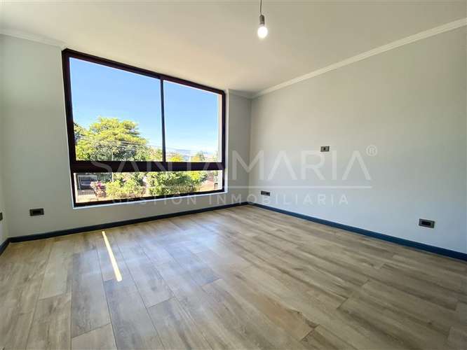 Casa en venta de 3 dorm. en calle Las Lilas, Chiguayante