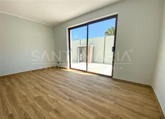 Casa en venta de 3 dorm. en calle Las Lilas, Chiguayante