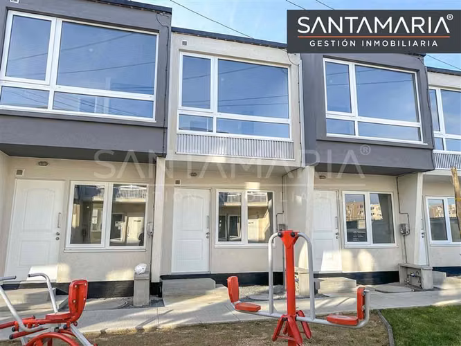 Casa en venta de 2 dorm. en San Pedro de la Paz