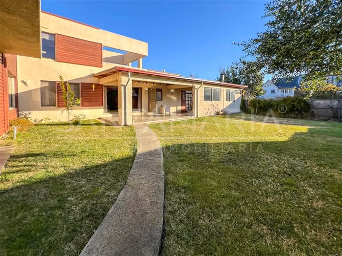 Casa en venta de 5 dormitorios en Pingueral, Tomé