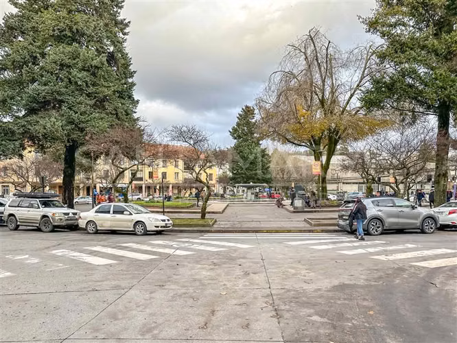ARRIENDO Local comercial ubicado en Plaza Perú, Concepción.