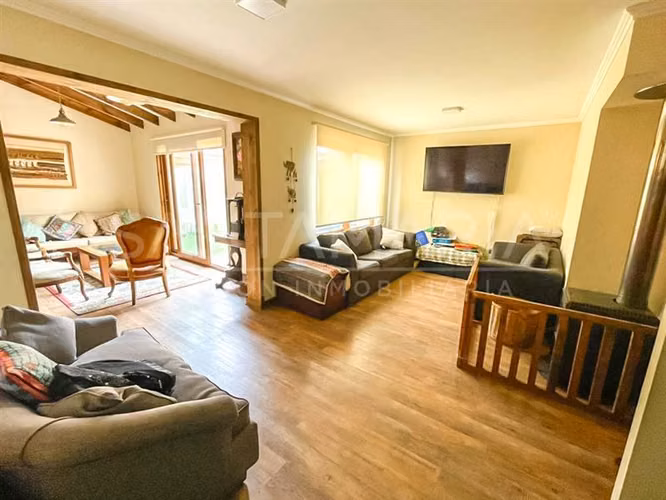 Casa en venta de 3 dorm. en San Pedro de la Paz