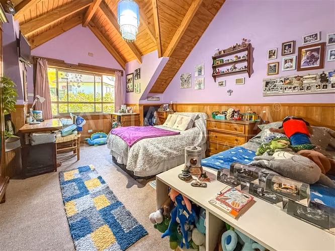Casa en venta de 6 dorm. Camino a Santa Juana