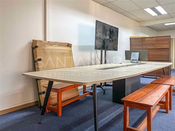 VENTA Oficina San Diego, Santiago centro