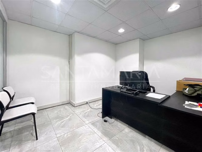 ARRIENDO Oficina ubicada en Arturo Prat, Concepción