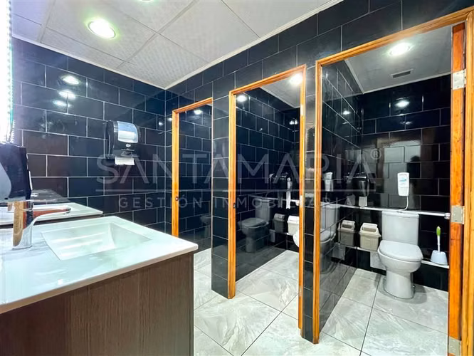 ARRIENDO Oficina ubicada en Arturo Prat, Concepción
