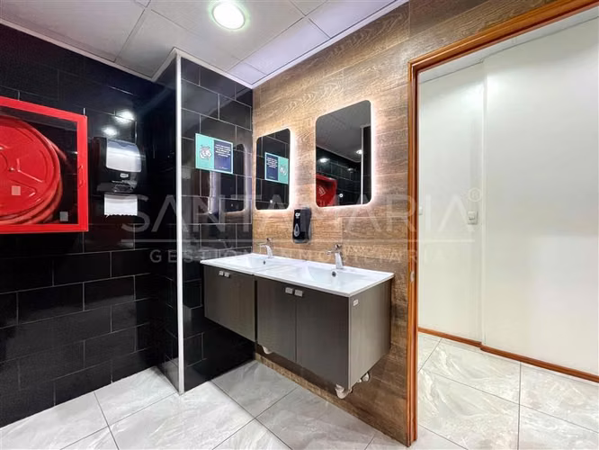 ARRIENDO Local comercial ubicada en Arturo Prat, Concepción.