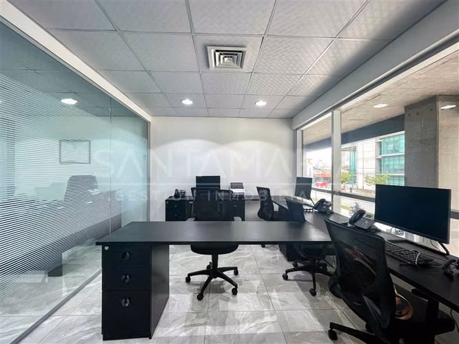 ARRIENDO Local comercial ubicada en Arturo Prat, Concepción.