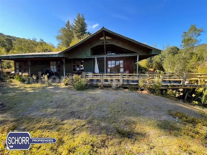 Parcela con casa y playa en venta lago Colbun