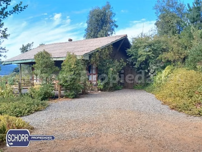 Parcela con casa y playa en venta lago Colbun
