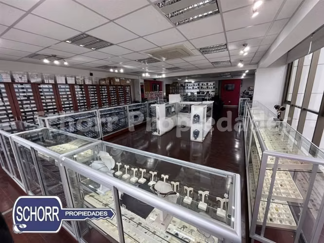 Oficinas de 140 m2 planta libre en arriendo en Talca