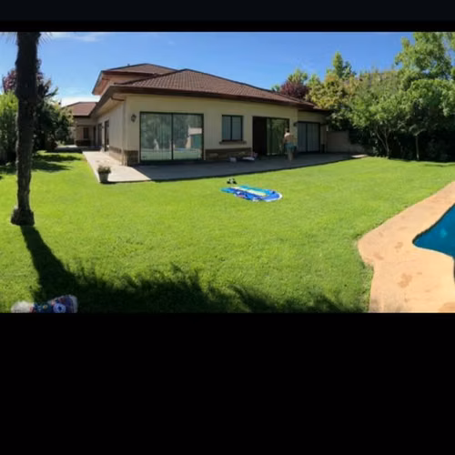 Casa en Condominio venta de 6 dorm. en Talca