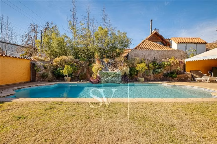 Local Comercial en arriendo en Lo Barnechea