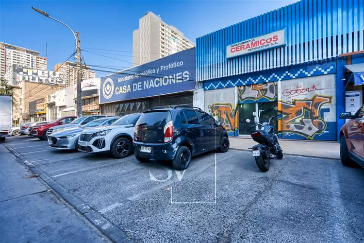 Local comercial, excelente ubicación, planta libre