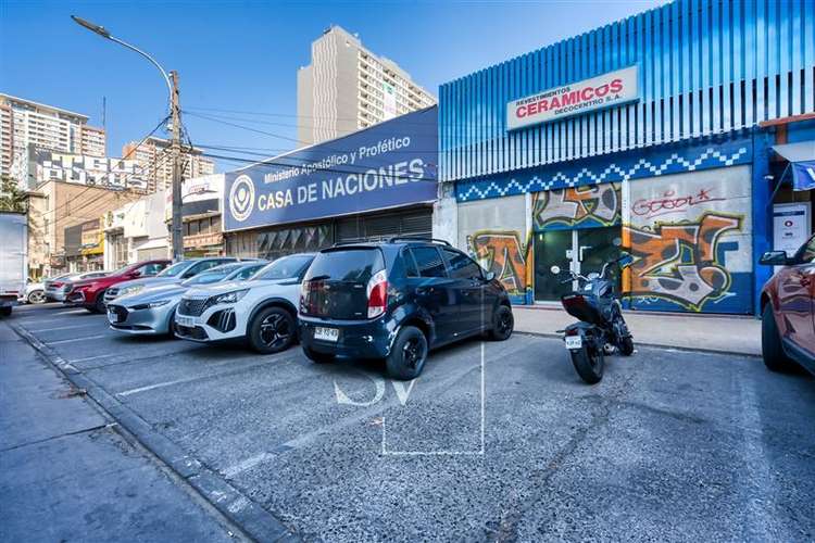 Local comercial, excelente ubicación, planta libre