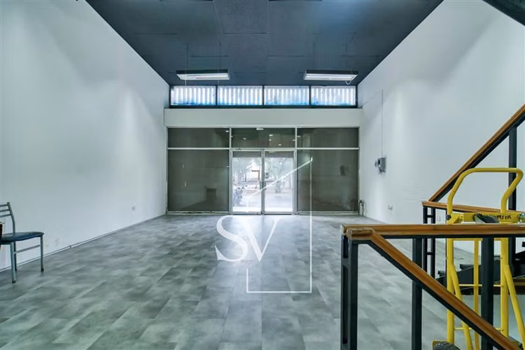 Local comercial, excelente ubicación, planta libre