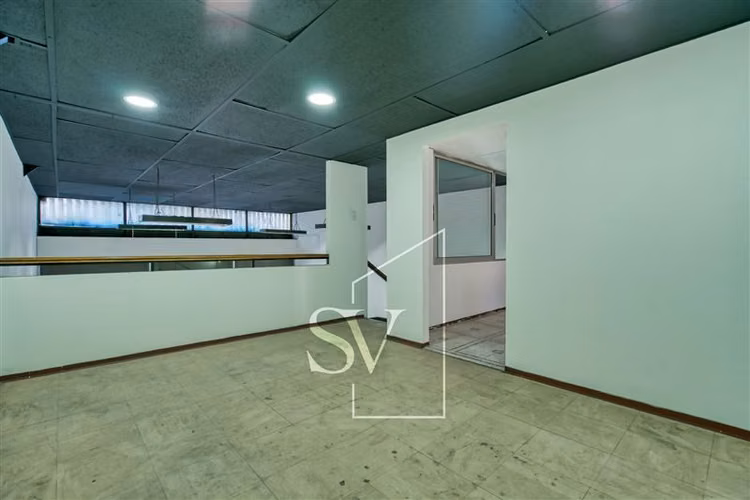 Local comercial, excelente ubicación, planta libre - Imagen 8