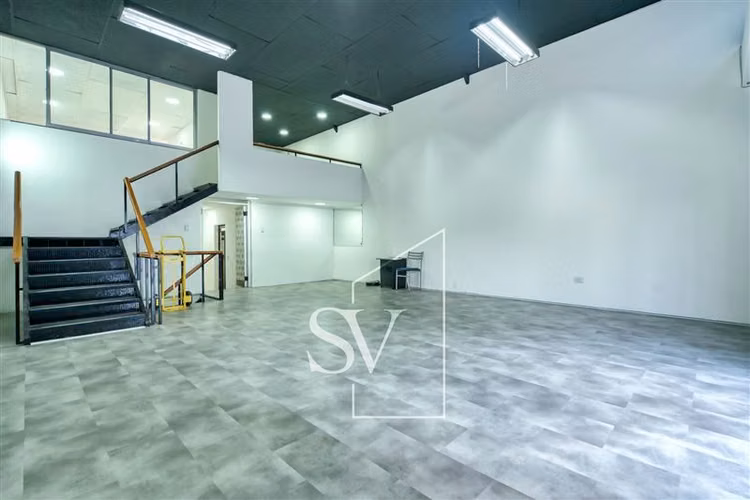 Local comercial, excelente ubicación, planta libre