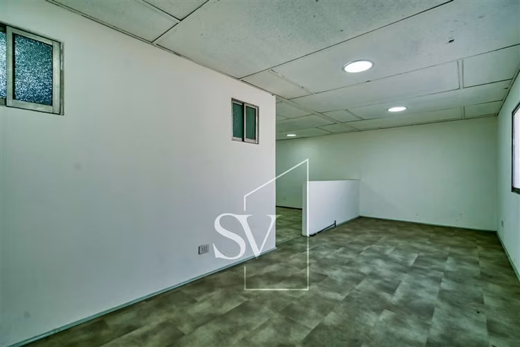 Local comercial, excelente ubicación, planta libre - Imagen 32