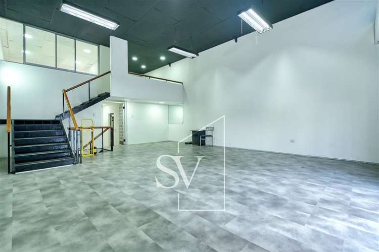 Local comercial, excelente ubicación, planta libre