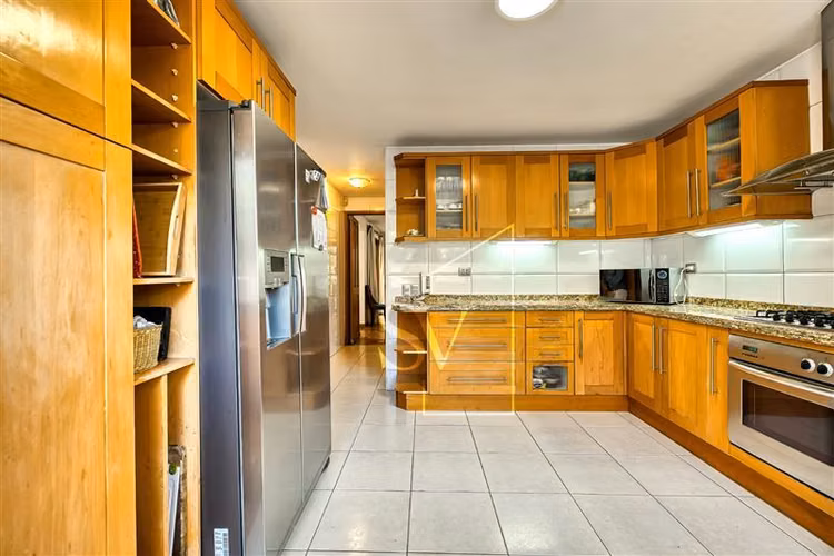 Espectacular casa, en sector consolidado de Los Dominicos