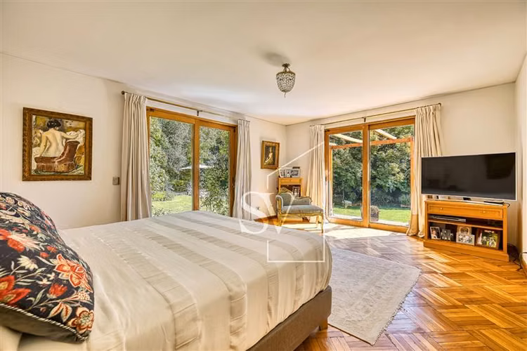 Espectacular casa, en sector consolidado de Los Dominicos