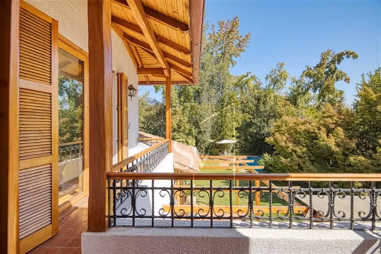 Espectacular casa, en sector consolidado de Los Dominicos