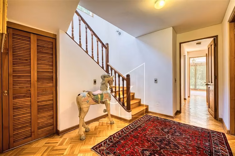 Espectacular casa, en sector consolidado de Los Dominicos